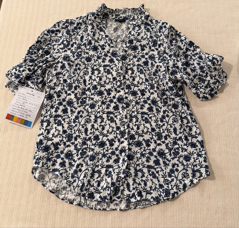 Ann Taylor Factory Betsy Twill Floral Ruffle Neck Blouse M